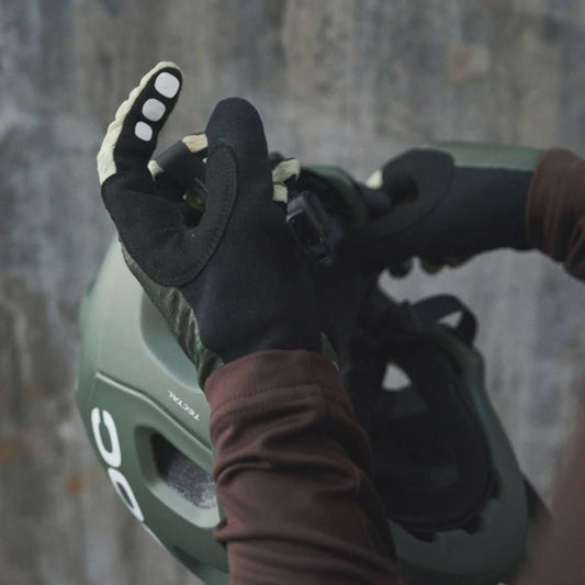 guantes poc