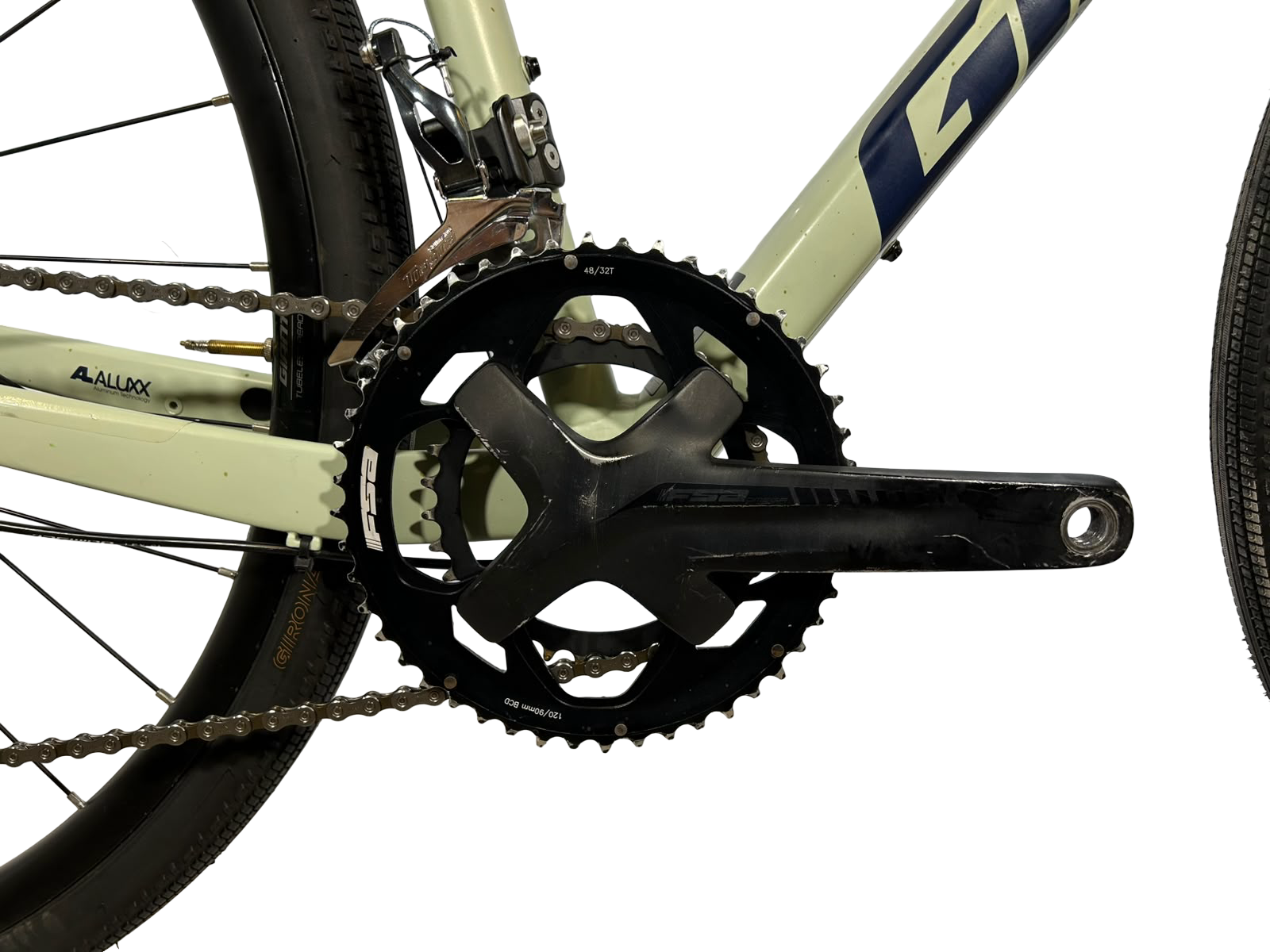 Giant Revolt 1 2022 Talla M