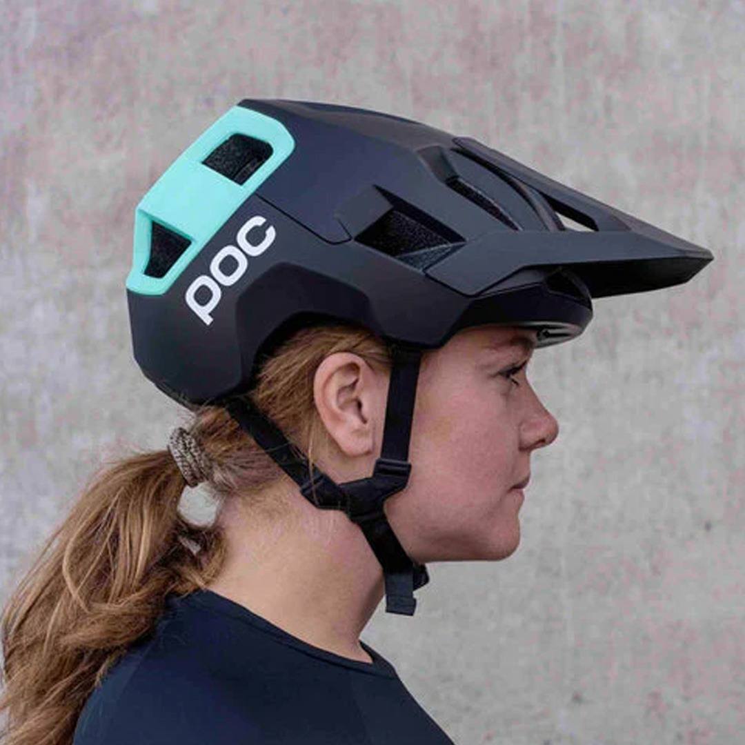 casco POC negro verde